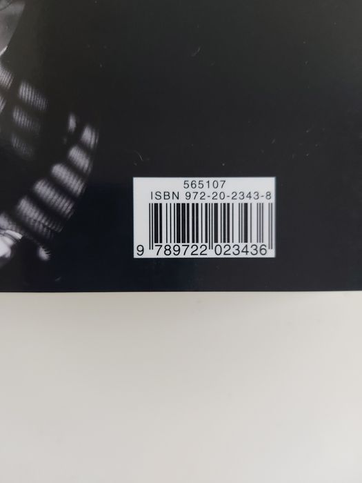Livro "A costa dos murmúrios"