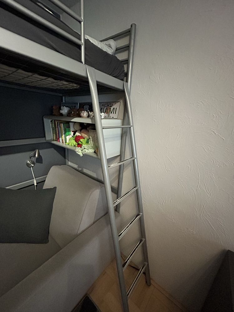 Rama łóżka na antresoli srebrna IKEA