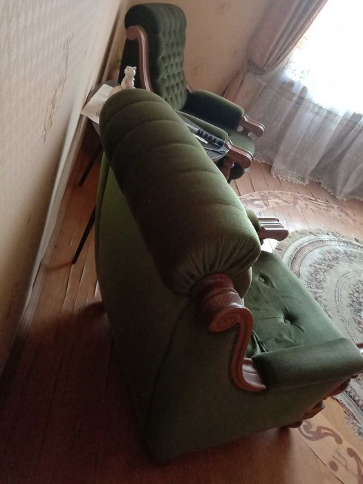 Мягкая мебель диван и два кресла