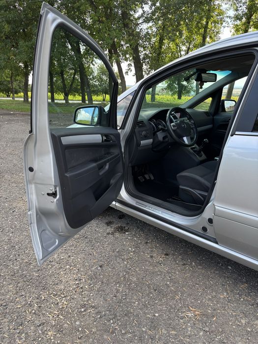 Продам Opel Zafira b 1,7 CDTI 2011р