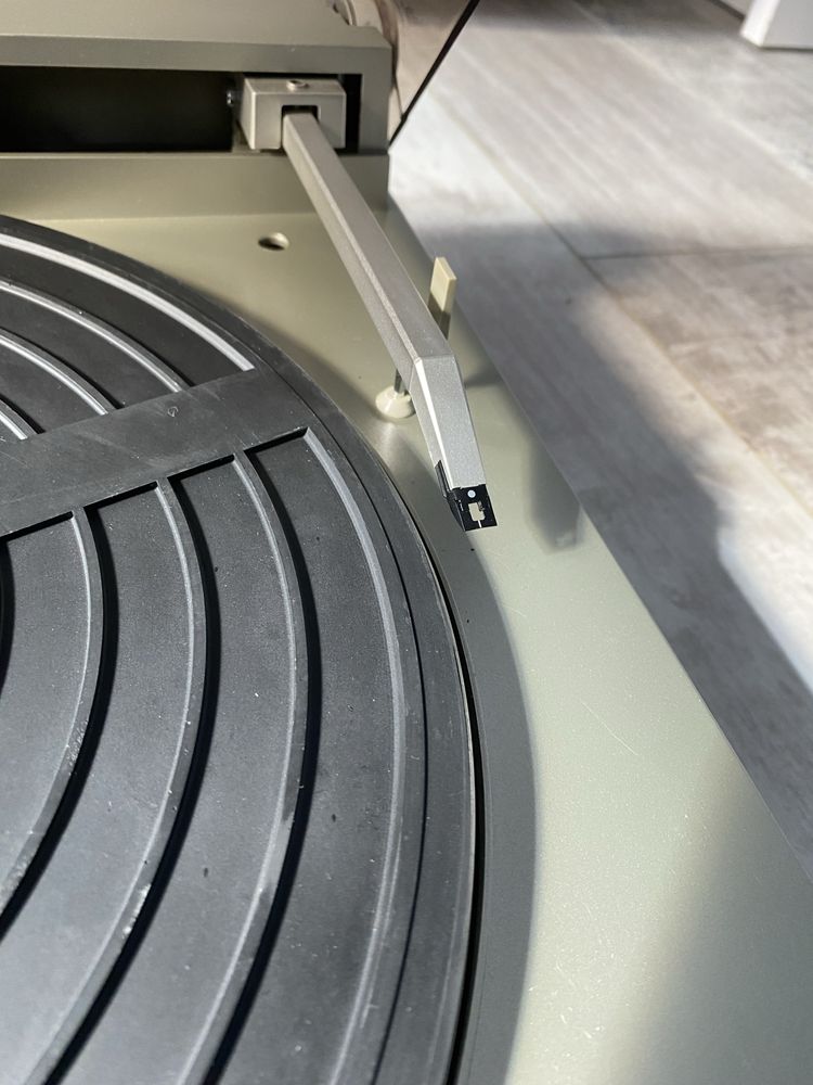 Nordmende HiFi RP 991 gramofon linearny