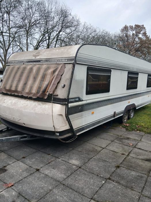 Hobby 680 Stacjonarna na działkę sucha szczelna duża !! Transport