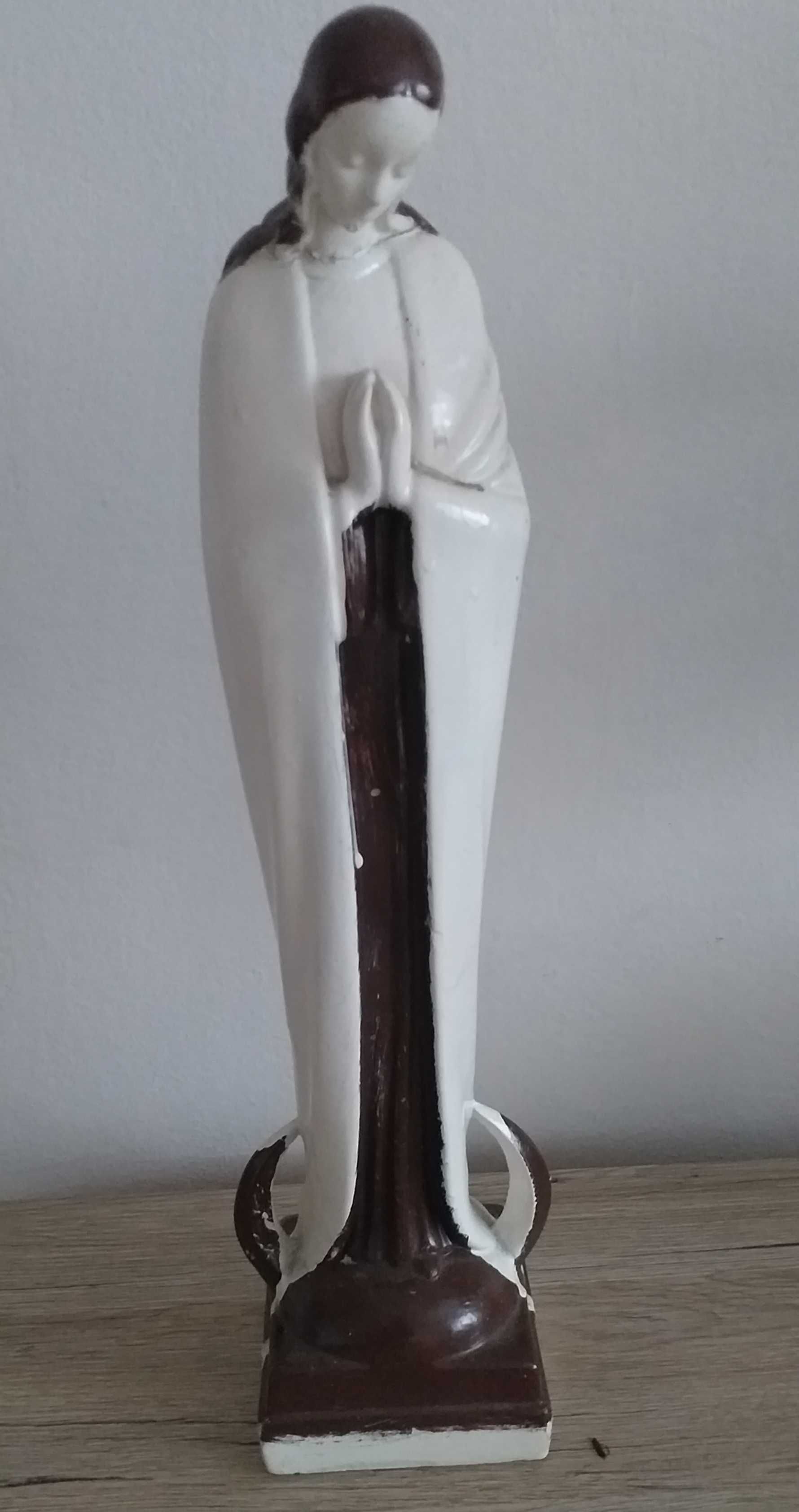 Piękna figurka Madonny