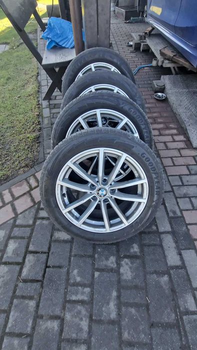 Felgi i opony zimowe BMW G20 G21 G30 G31 G11 5x112 7,5Jx17 ET27