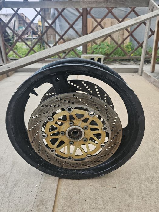 Диск колісний гальмівний передній suzuki bandit 1200 gsf