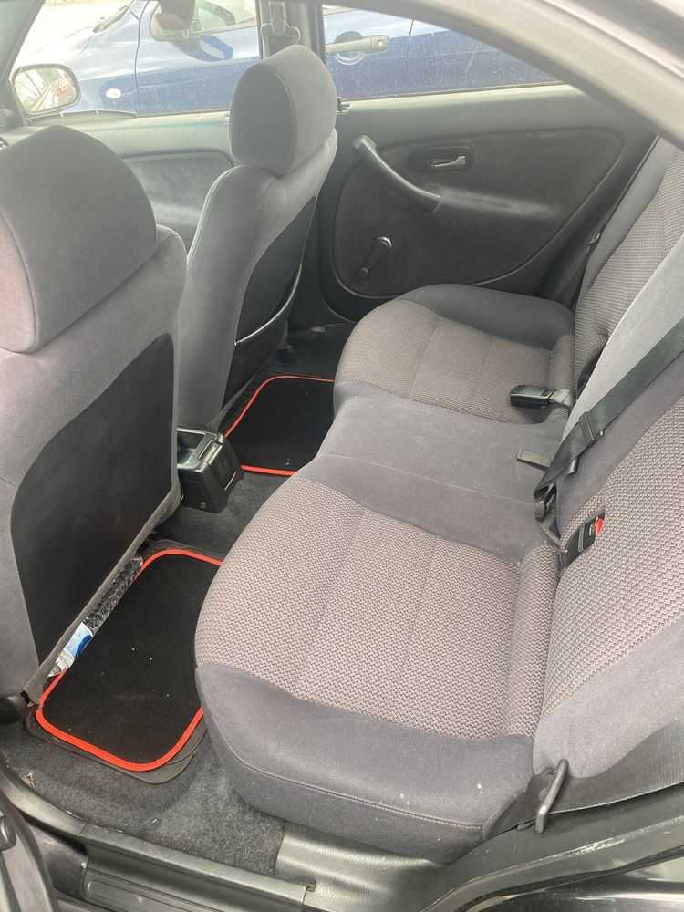 Vendi Honda civic 1.4