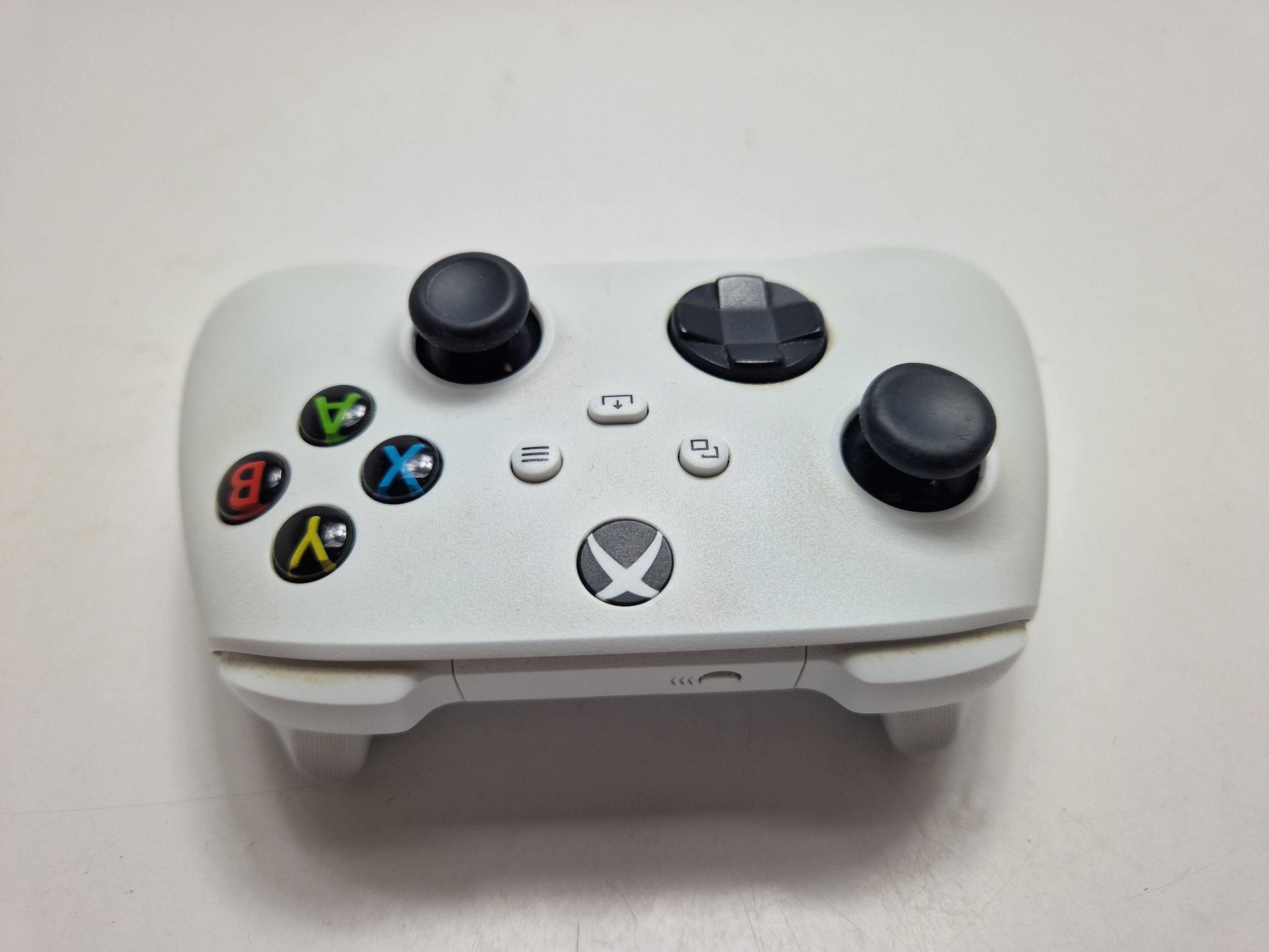 Kontroler bezprzewodowy Microsoft Xbox Series X/S/ONE PC biały