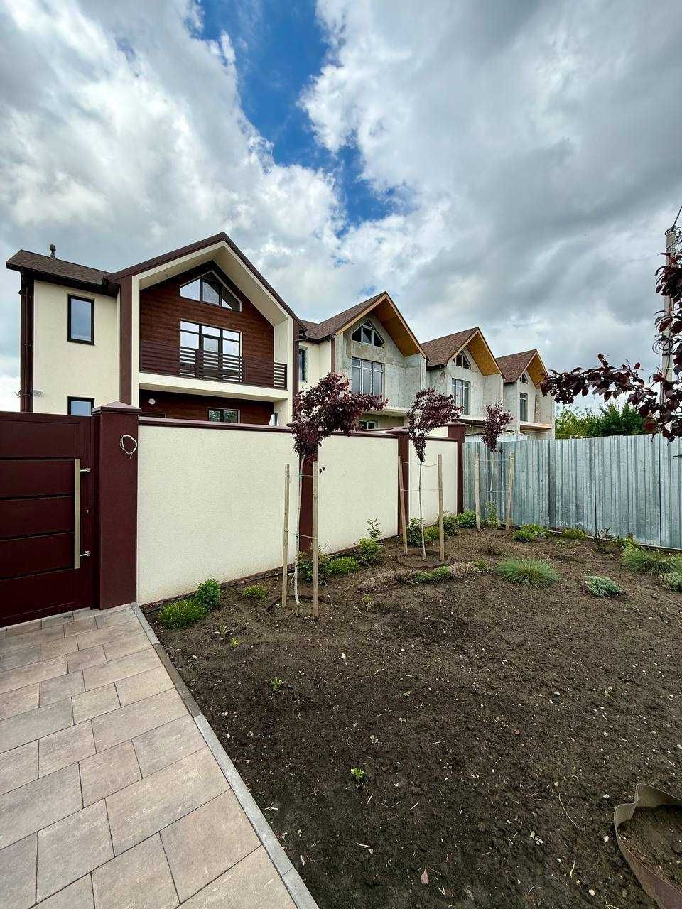 Продам дом 127 кв.м. Таунхаус "Садовый" в Обуховке (Кировское)