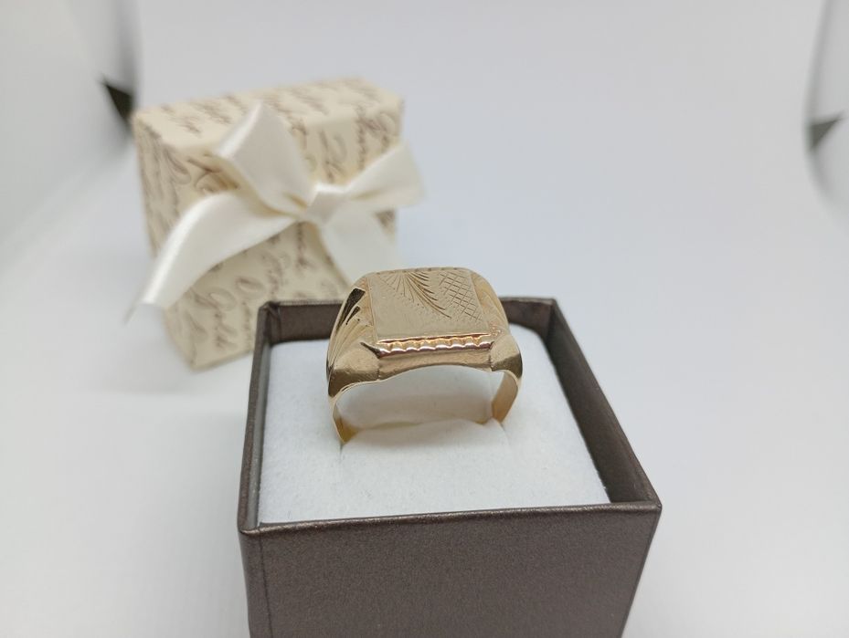 Złoty sygnet 585 waga 4,23g rozmiar 27