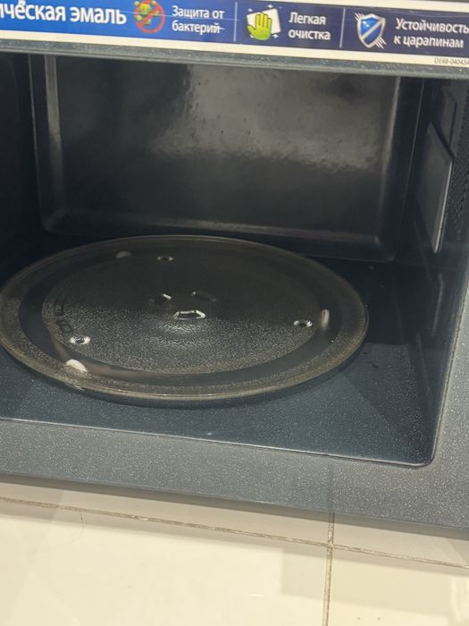 Мікрохвильова піч SAMSUNG ME711KR