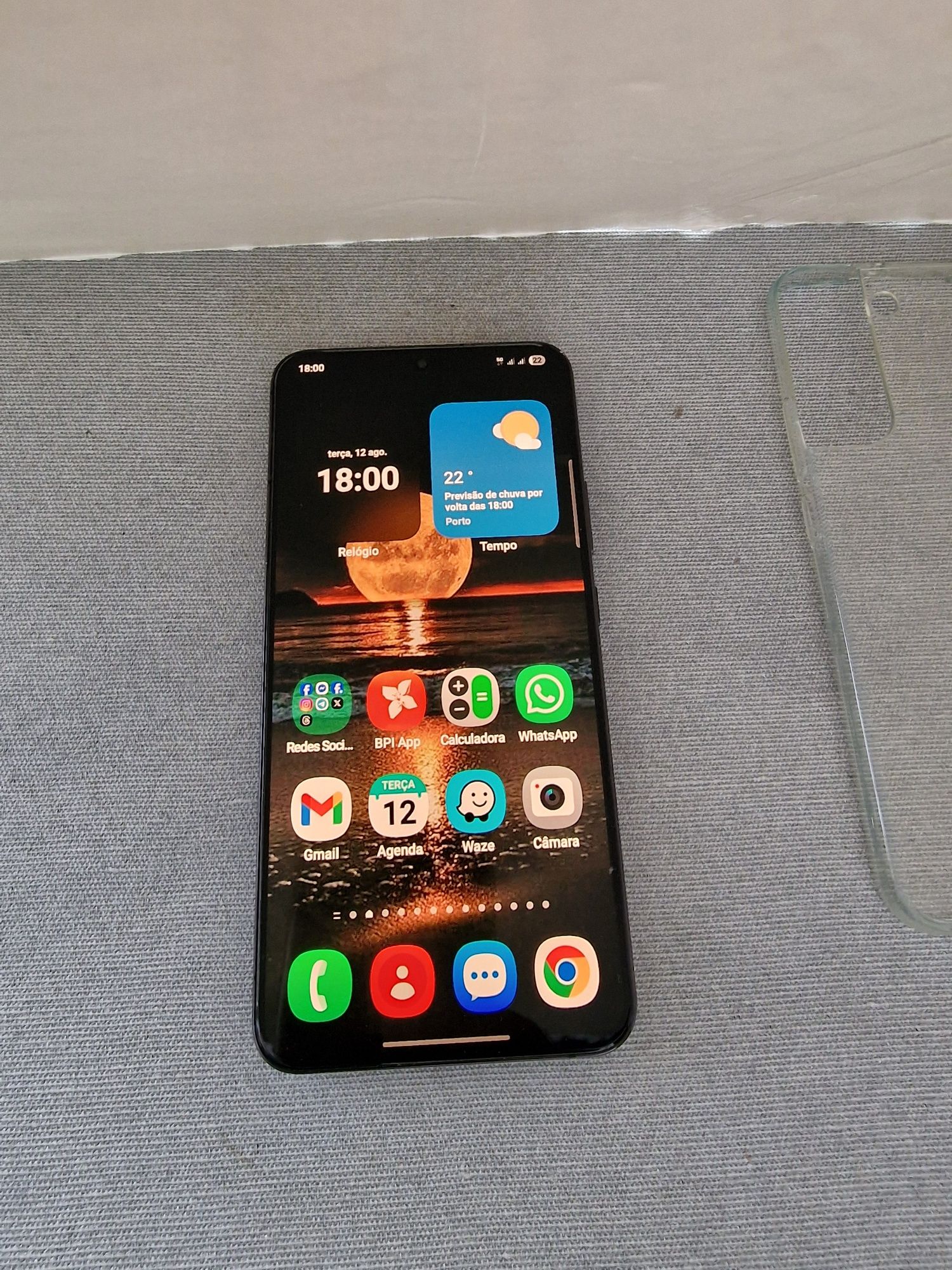 Samsung S22 Plus 5g. 256gb