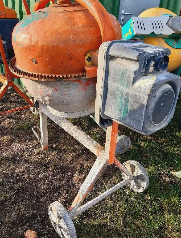 Betoniarka Lecha L 140 / betoniarki