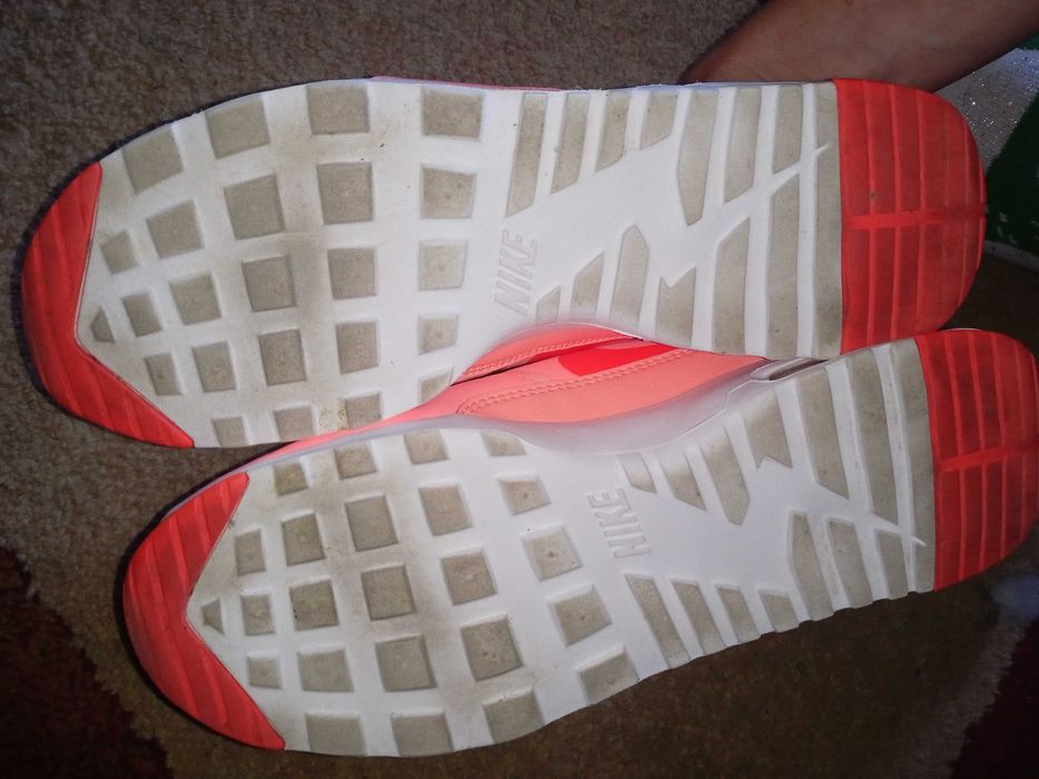 Кросівки Nike(виробник Польща
