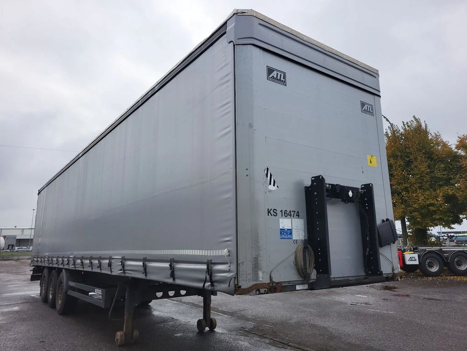 Kögel SN 24  Naczepa kurtynowa. Dobry stan techniczny!