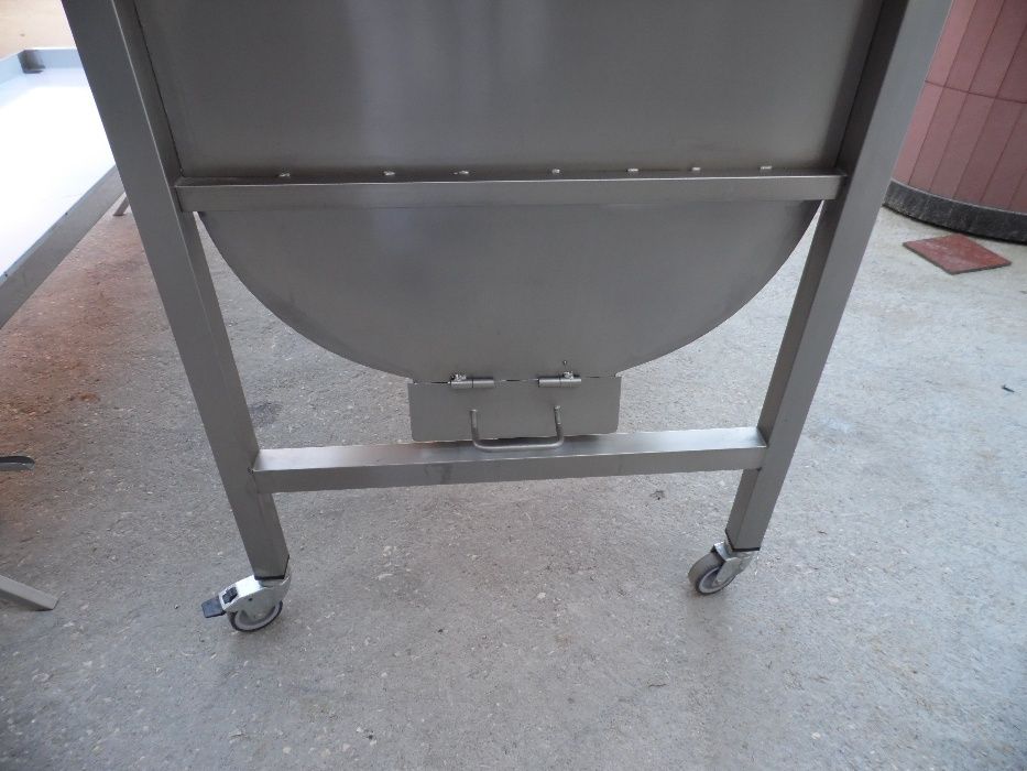 Assador Churrasqueira Inox para Porco no Espeto a carvão