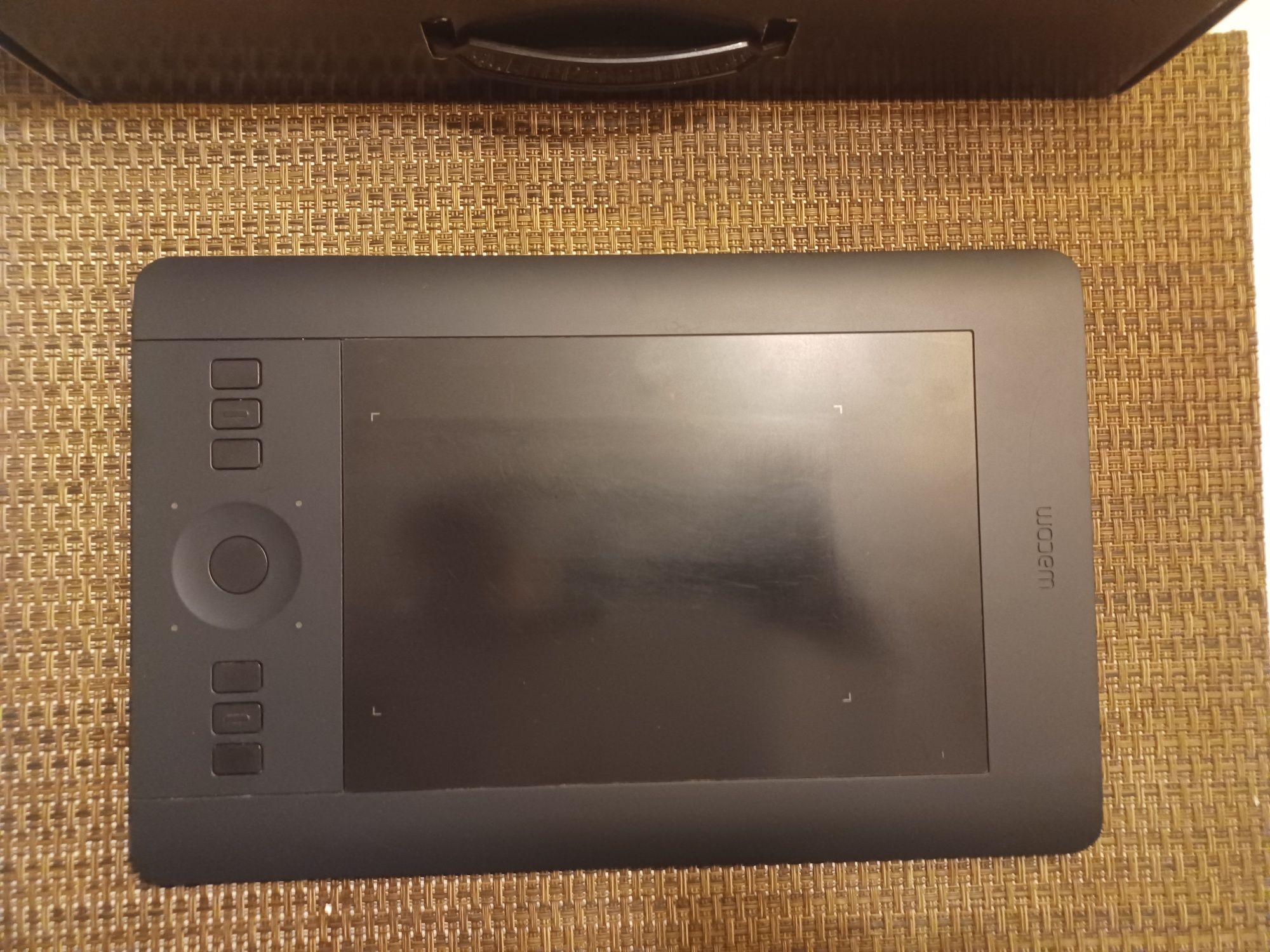 Intuos Pro Professional Creative Tablet