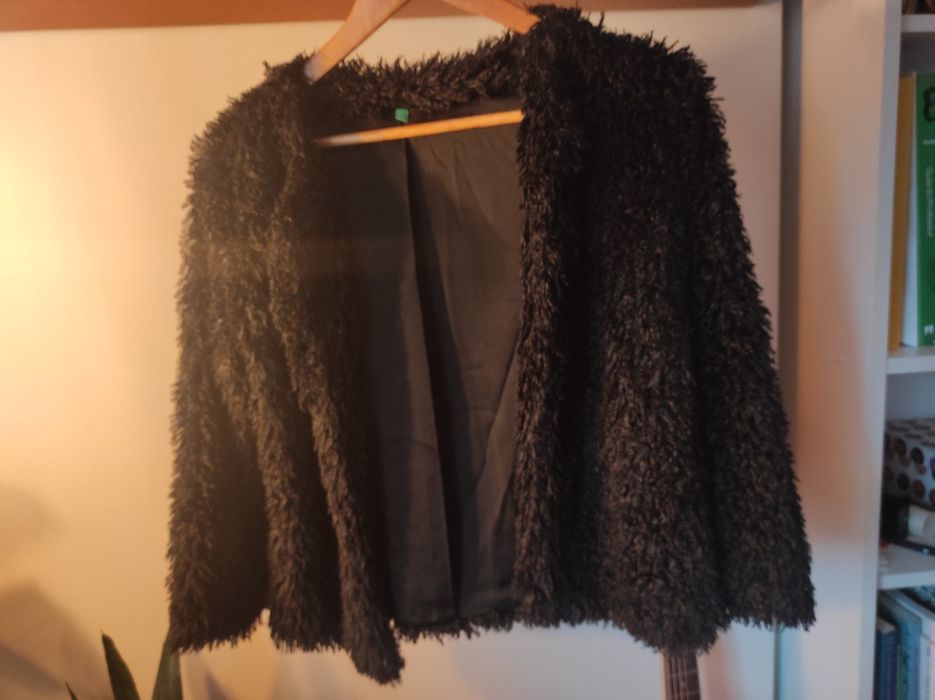 Casaco preto senhora.