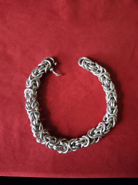 Bransoletka srebrna wzór królewski