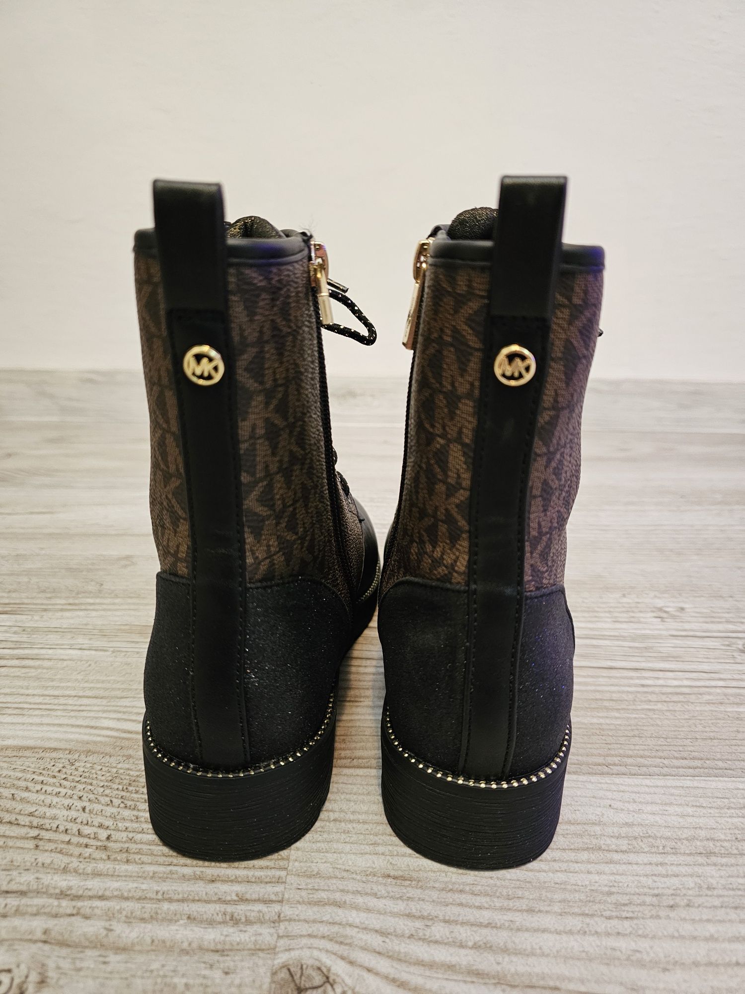 Buty dziecięce Michael Kors
