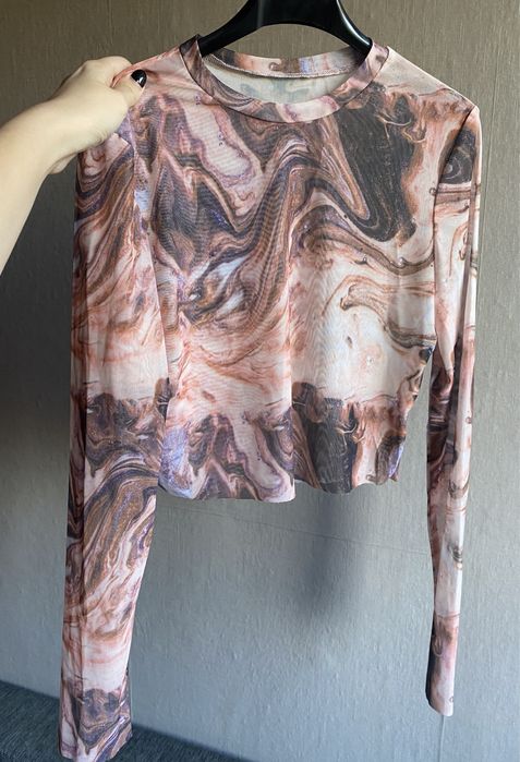 Prześwitująca bluzka z długim rękawem