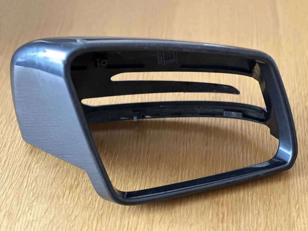 W204: Capa Retrovisor, Cor 755