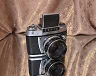 Aparat fotograficzny EXA 1a Tessar 2.8/50 mm.