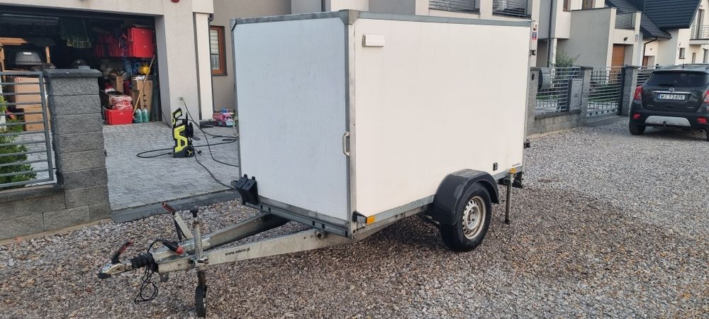 Przyczepa box, cargo, kontener z hamulcem - stan bdb