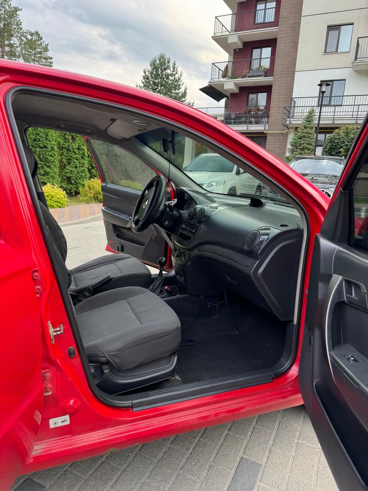 Chevrolet Aveo 2007, 1.5 ГАЗ/БЕНЗИН