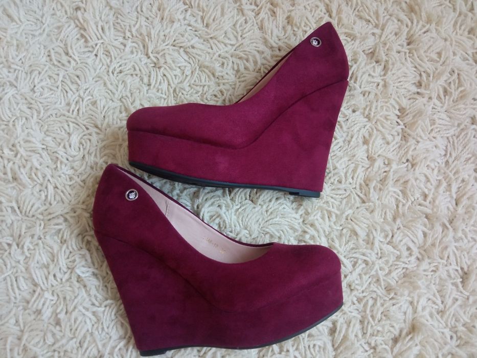 Туфлі на платформі