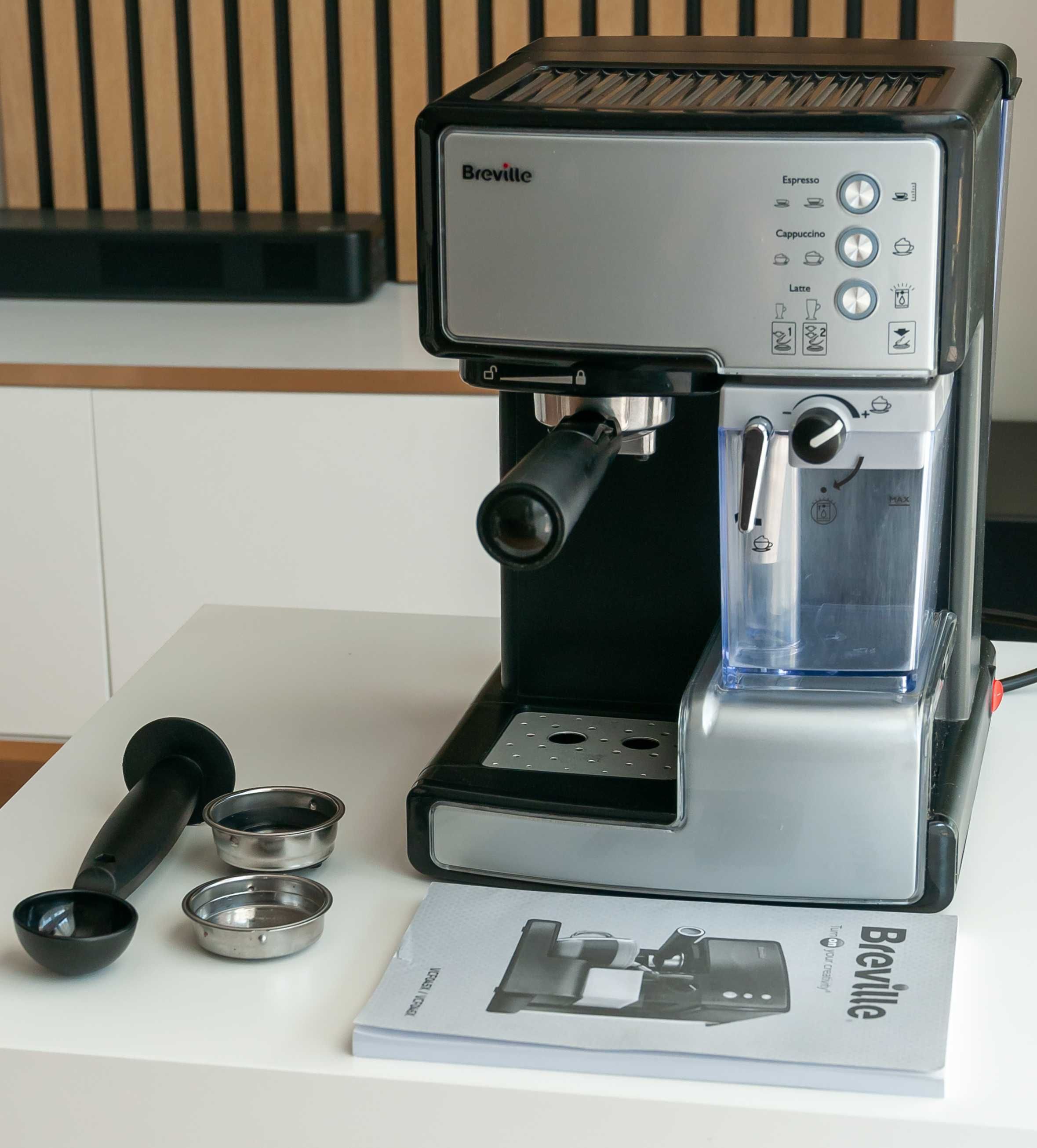 Ekspres BREVILLE Prima Latte VCF045X Srebrny