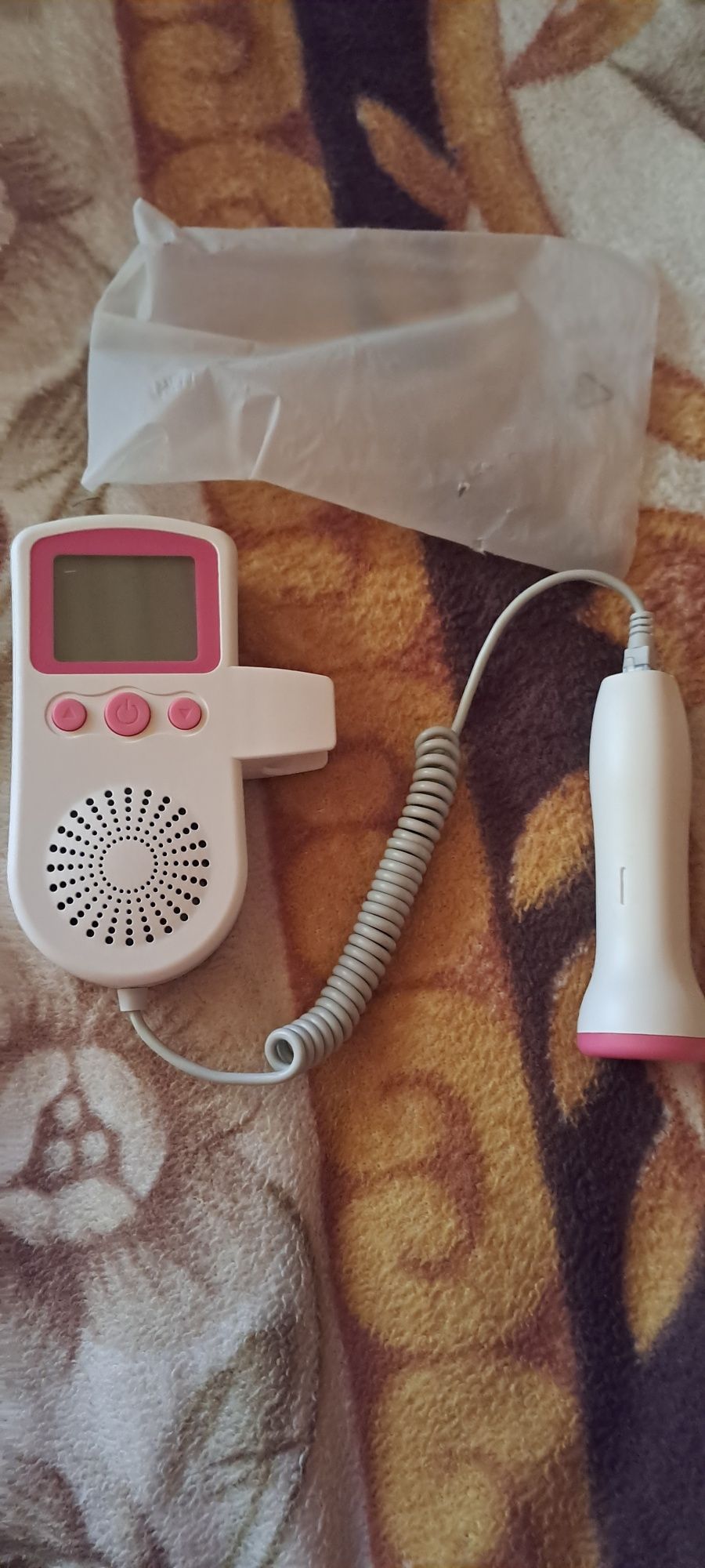 Апарат для прослуховування серцебиття у дитини (фатальний доплер)