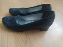 Nowe buty na obcasie