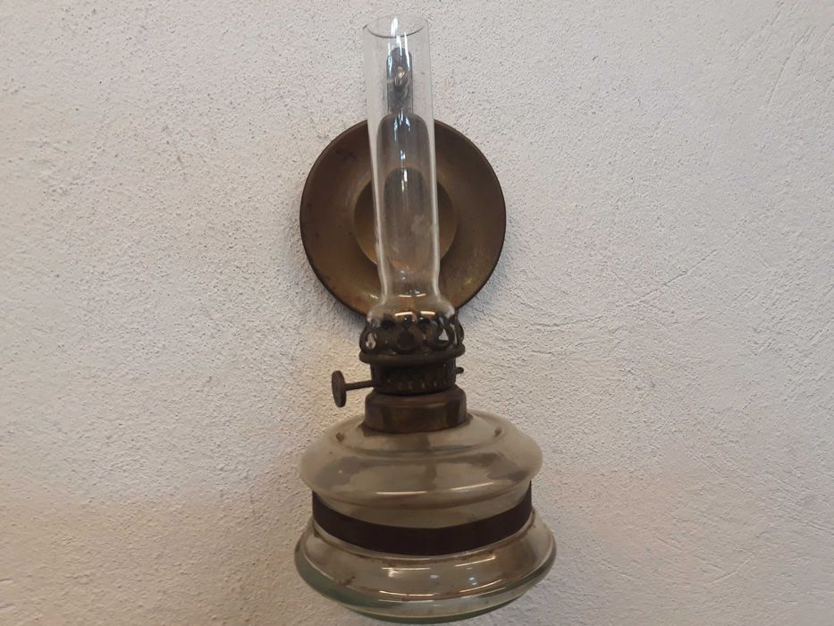 Lampa naftowa mała ścienna CKZ Carl Kneusel, Zeulenroda, Niemcy