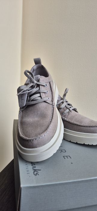 Продам літні туфлі Clarks