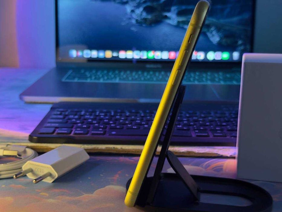 iPhone 11 Yellow Комплект. Ідеальний стан