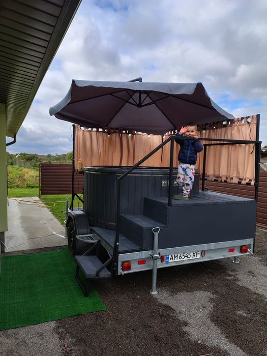 Чан на колесах подобово мобільний чан з доставкою до вас