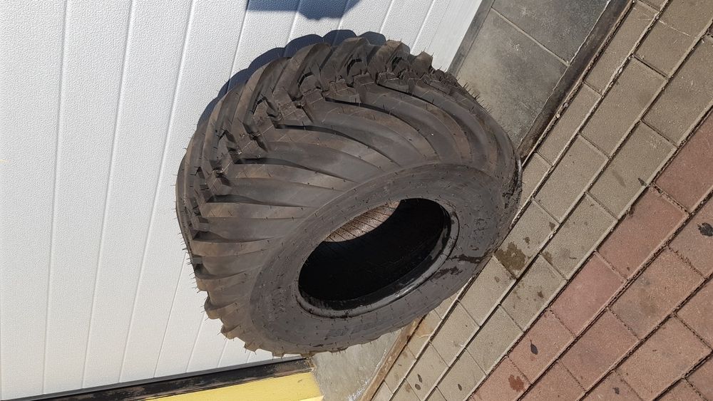 Opona 400/60-15,5 BKT 14 Płócien Przyczepa Leśna Wózek Koło