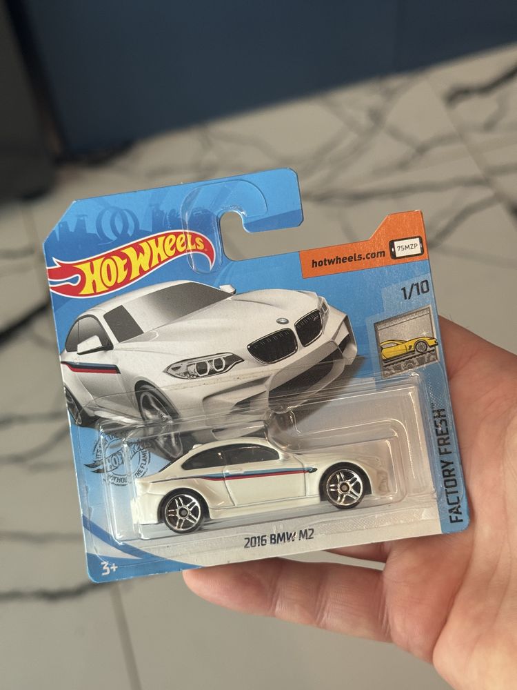 Hot Wheels 2016 BMW M2 Factory Fresh Mpower M performance