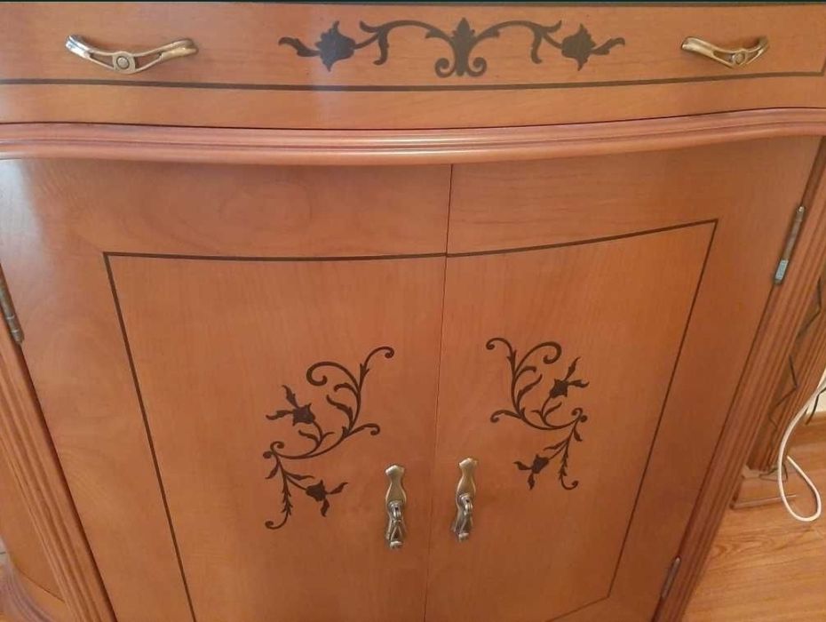 Sapateira com espelho