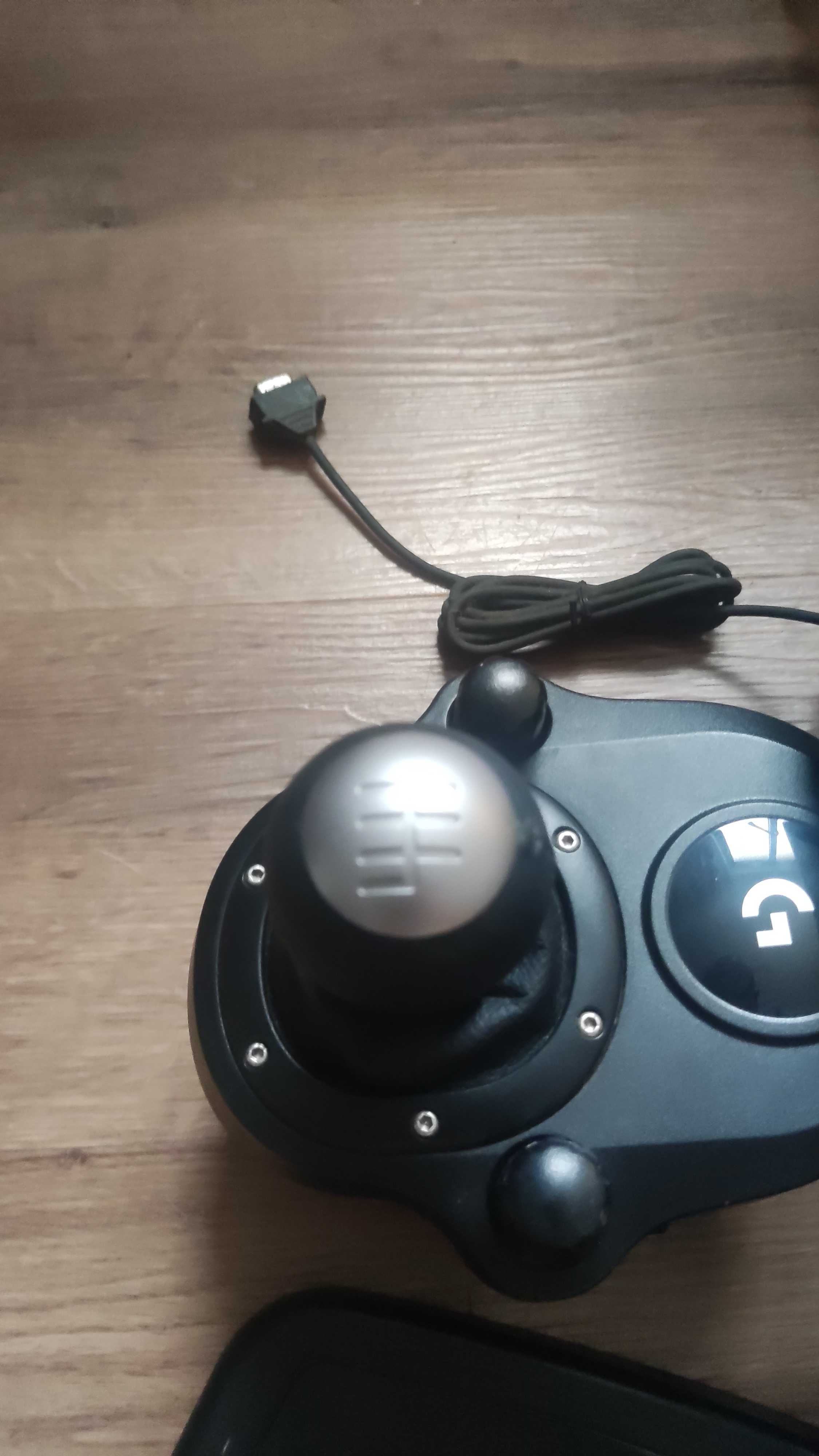 Volante Logitech G29 + Shifter