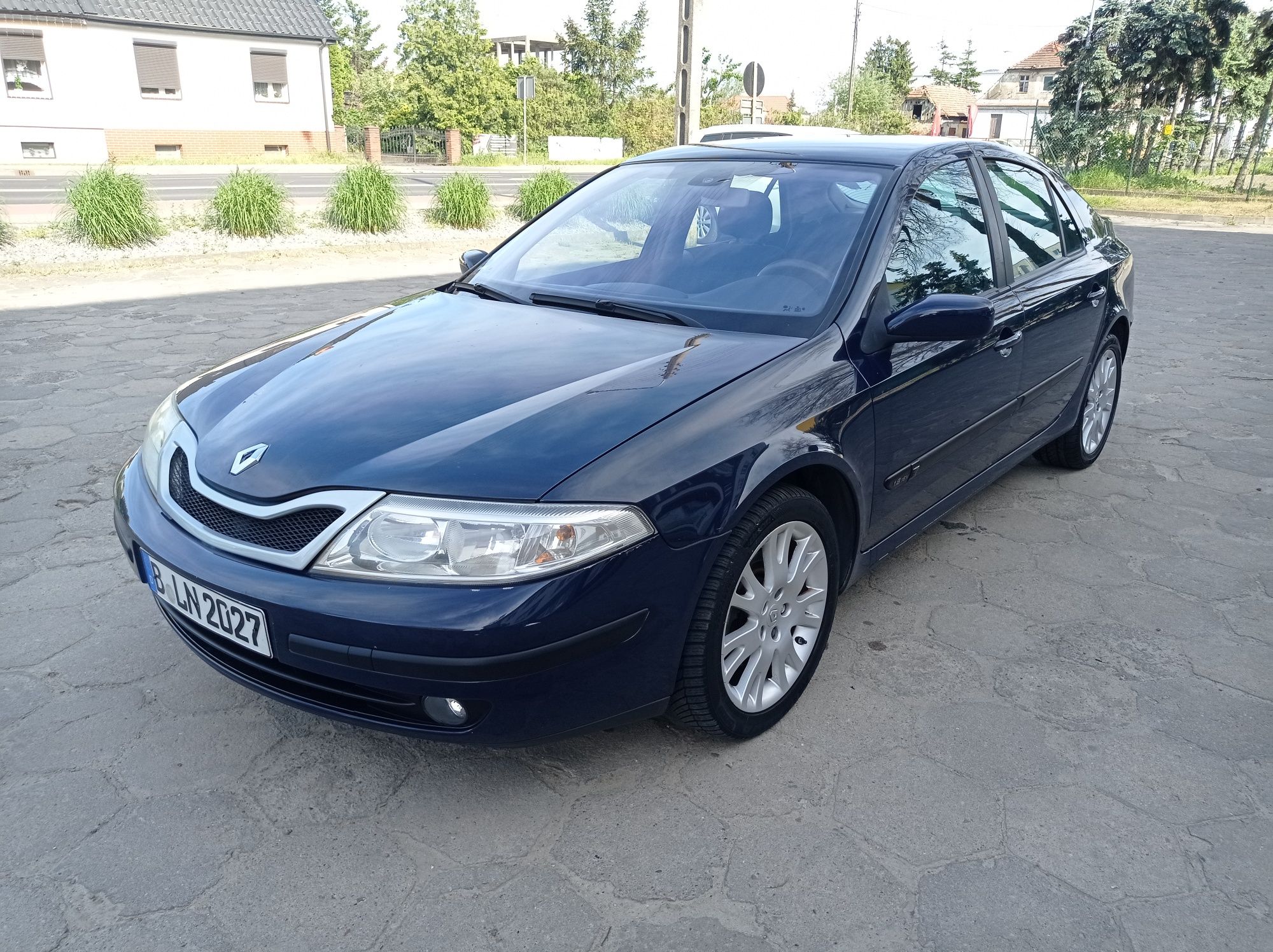 Renault Laguna 1.8 Benzyna_Z Niemiec_Bezwypadkowa_