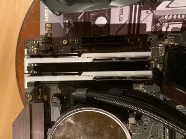 I7 7700k  asus strix water cooler  16GB  g.skill