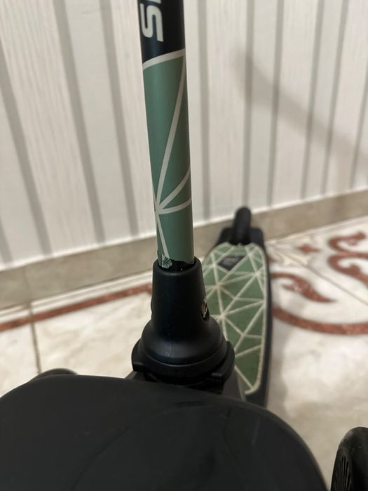 Самокат Scoot and Ride Highwaykick-2 (Green lines)