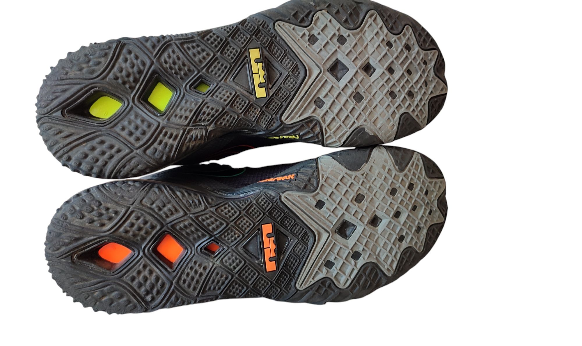 Кроссовки "NIKE Le Bron 18EP",100 %оригинал, р. 42 - 43