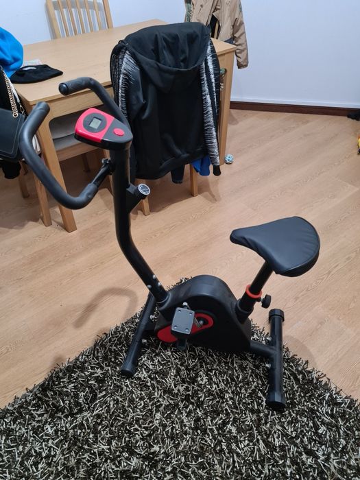 Bicicleta de ginástica