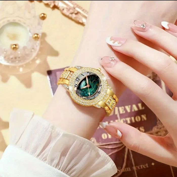 Damski komplet zegarek bransoletka kolczyki naszyjnik