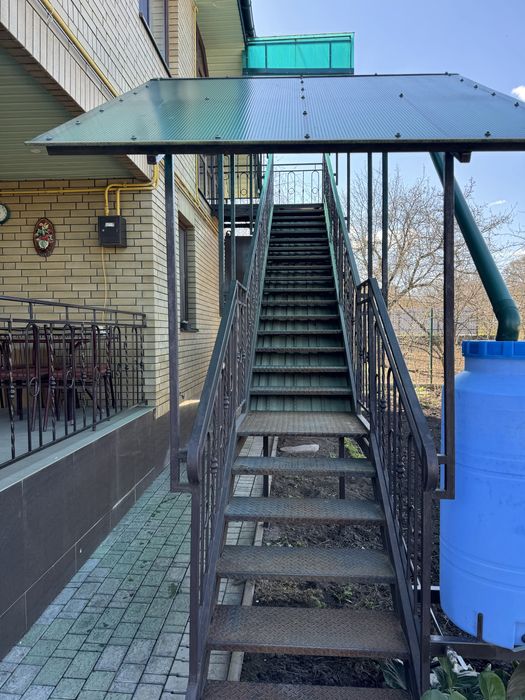 Здається в оренду частина будинку