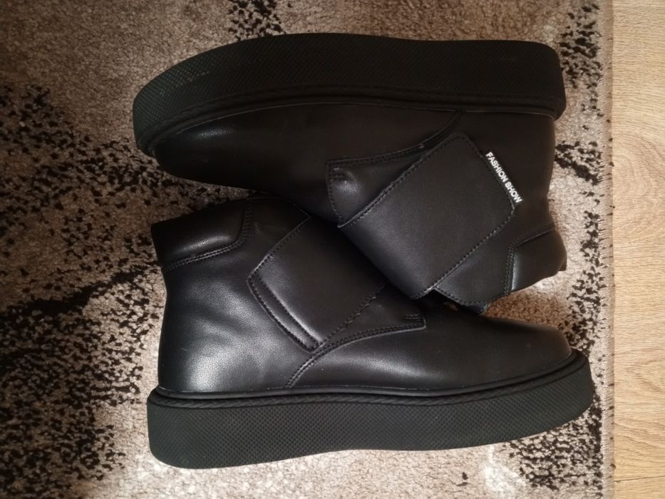 Шкіряні зимові ботинки