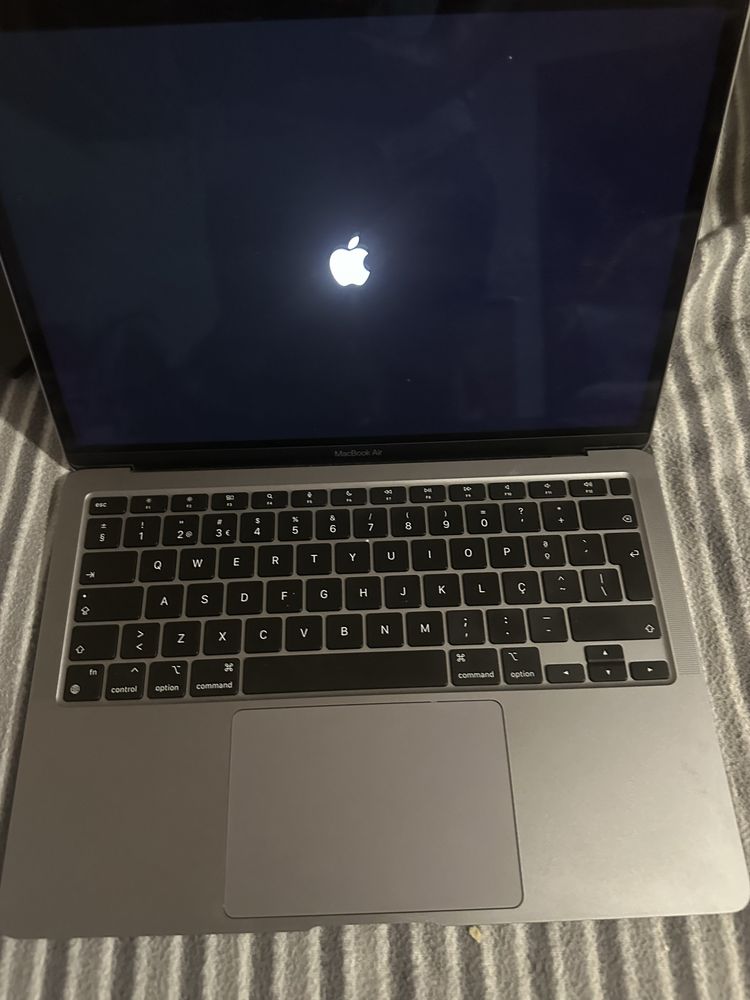 Macbook air 13 com pouco uso
