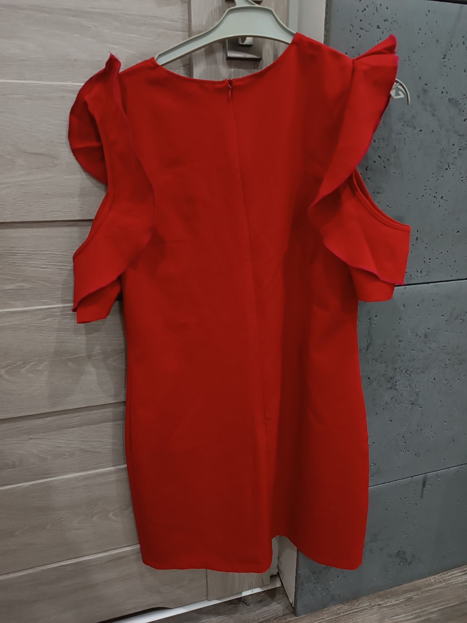 Czerwona sukienka Vubu